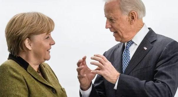 Biden leckét adott Merkelnek a demokráciából