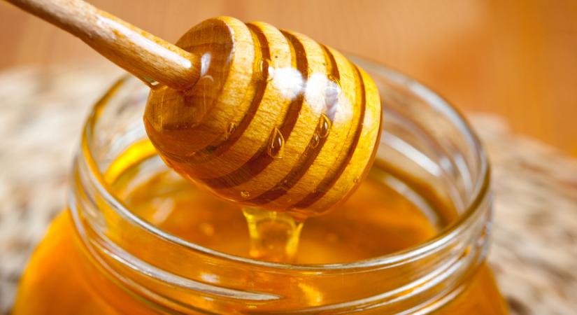 Kinek nem szabad mézet ennie? Szakorvos beszélt az okokról