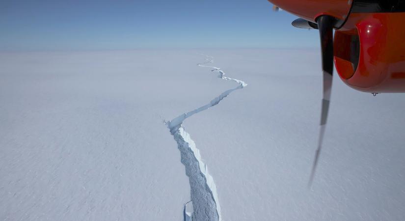 London méretű jéghegy szakadt le az Antarktiszról