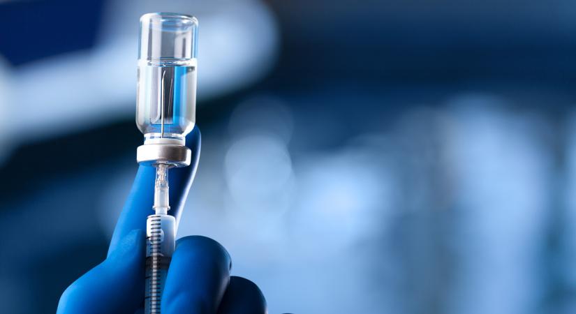 A kínai vakcina első hatása: durván megugrott a koronavírus ellen beoltottak száma Magyarországon