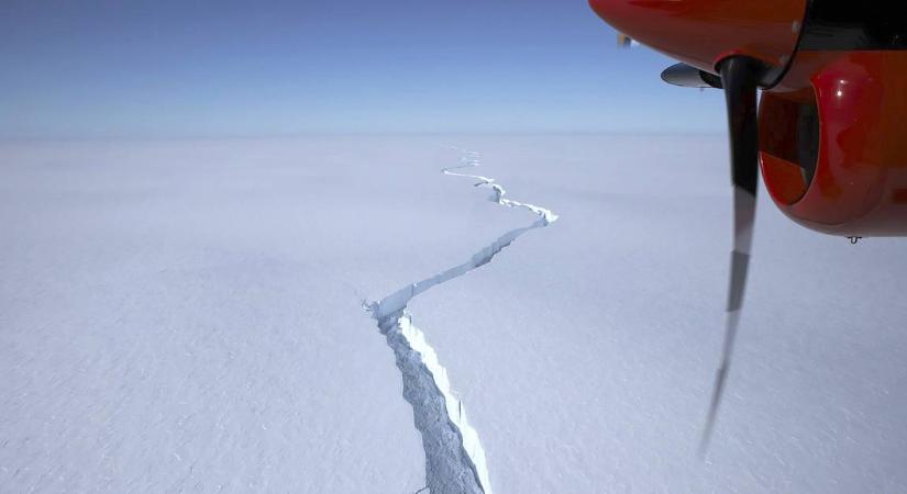 Leszakadt egy London méretű darab az Antarktiszról
