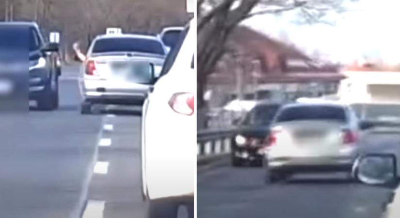 Videó: a sávok között cikázva ijesztgette a szembejövőket egy autós Budapesten