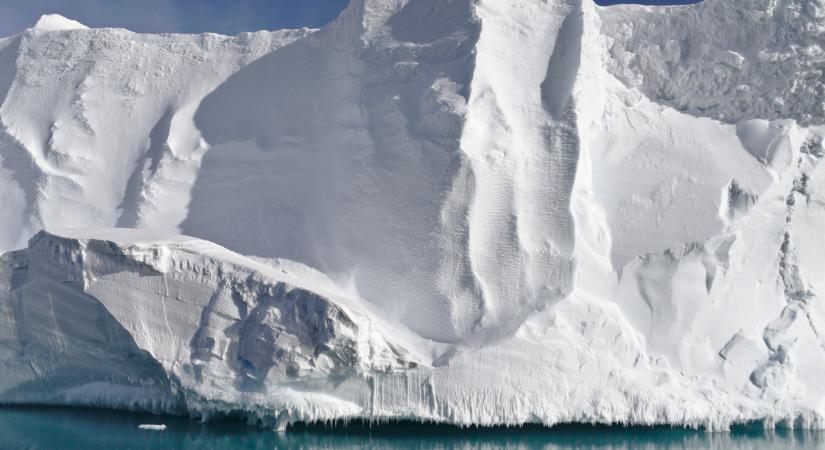 Hatalmas jéghegy szakadt le az Antarktiszról