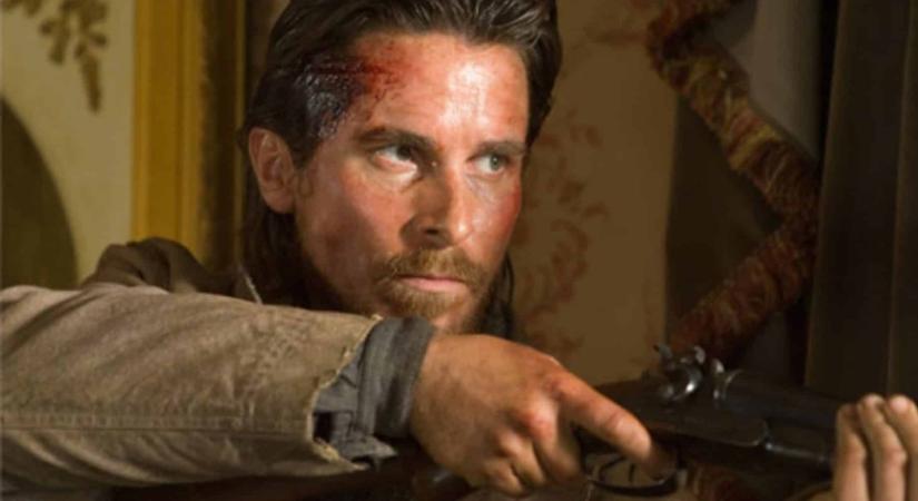 Christian Bale Edgar Allen Poe-val nyomoz egy sorozatgyilkos után