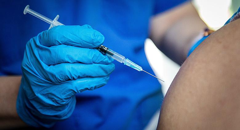 Megjelentek az oltási igazolványok, számít milyen vakcinát kapunk?
