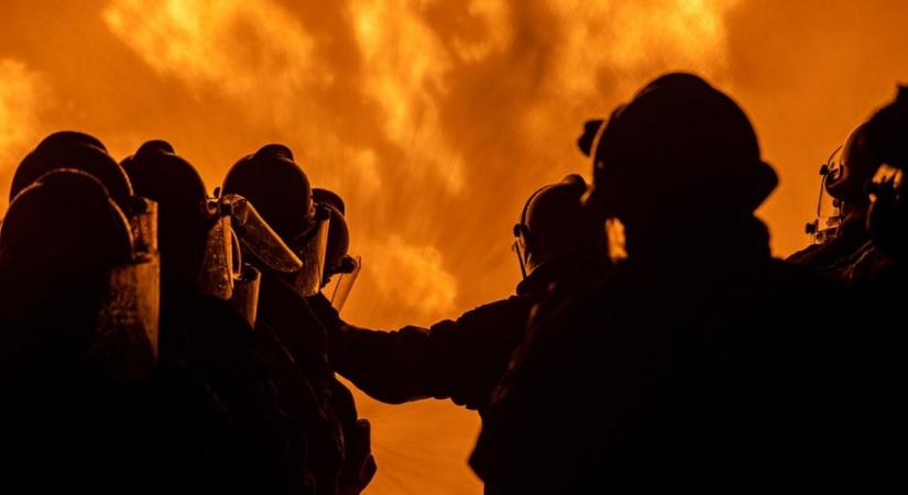 Hatalmas tűz sújtotta Fonyódot, pokoli pusztítást hagyott maga után - Videó