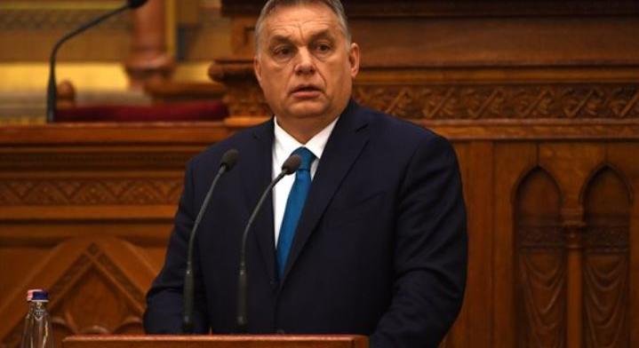 Orbán Viktor egy 165 milliós templomfelújítással lepte meg a belarusz elnököt utazása előtt