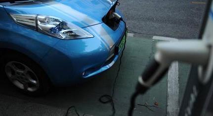 Az elektromos autók nagyságrendekkel kevesebb nyersanyagot használnak el