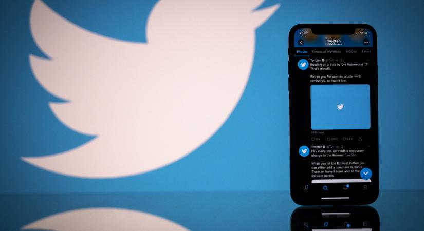 A Twitter büntetni fogja az oltásokkal kapcsolatos álhírek készítőit felületén