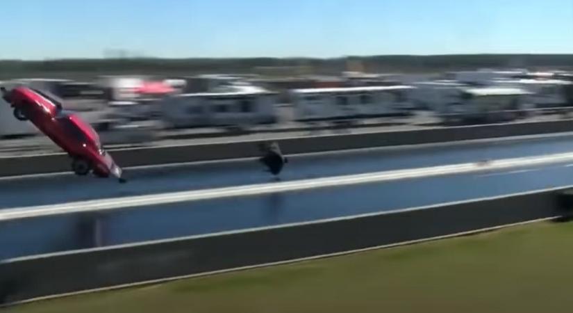 Gyorsulási verseny közben repült a levegőbe a Chevy Camaro - VIDEÓ