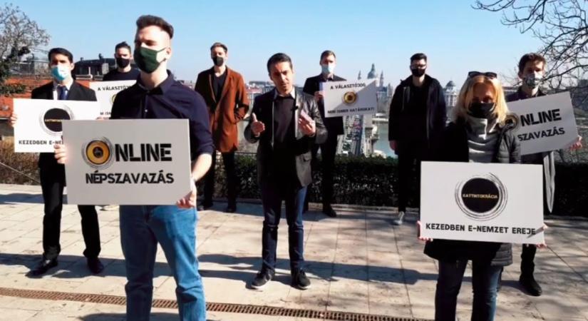 Vona Gábor online népszavazást indít a külföldön élők levélszavazatáról