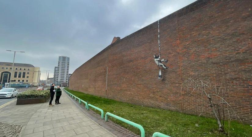 Banksy ezúttal a híres readingi fegyház falát firkálta össze