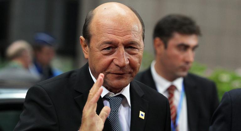 Korrupcióért elítélték Traian Basescu volt román elnök lányát