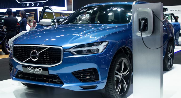A Volvo is csak teljesen elektromos autókat fog gyártani