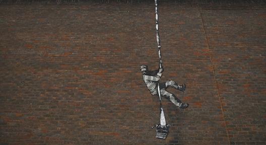 Banksy festhetett menekülő rabot a híres readingi fegyház falára