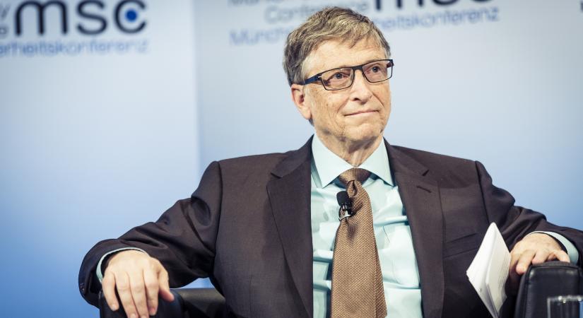 Bill Gates szerint az androidos telefonok jobbak, mint az iPhone-ok
