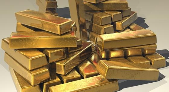 16 kiló arannyal és 8800 doboz csempészcigivel bukott le az ukrán diplomata