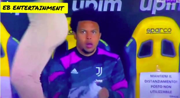 A Juventus játékosa nagyon megnézte a riporternő fenekét – VIDEÓ