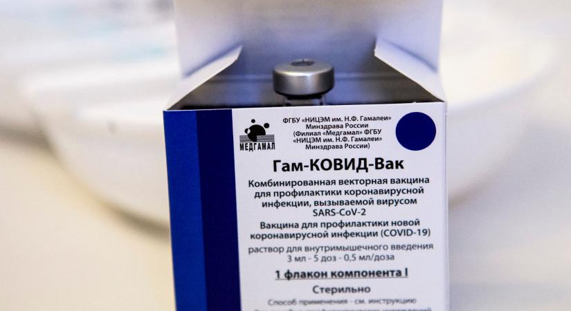 Három oroszból kettő úgy véli, a koronavírus egy biofegyver