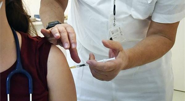 Alig döcög a vakcinázás Olaszországban