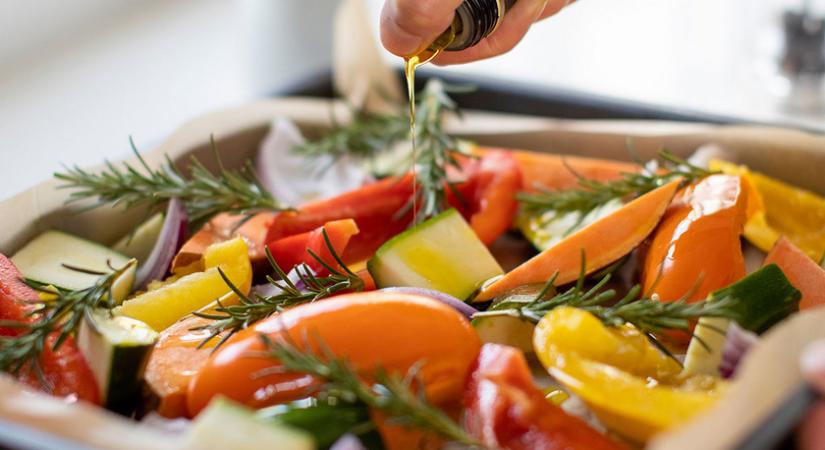 Így lesznek a legfinomabbak a sütőben sült zöldségek: 10 isteni receptet mutatunk