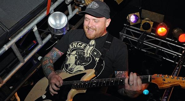 Olcsón megúszta az online pedofíliával l kapcsolatos vádakat a New Found Glory korábbi gitárosa
