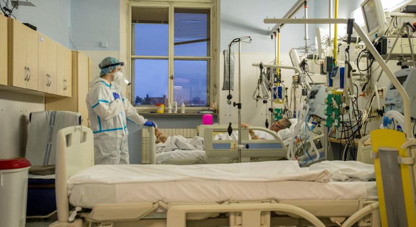 Rekord Csehországban, több mint 8000 ember van kórházban