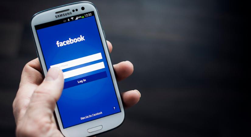 Levélben fordult az Európai Bizottsághoz a Facebook-törvény miatt a Momentum