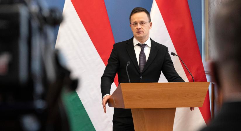 Szijjártó a népszámláláson való részvételre kérte a szlovákiai magyarokat
