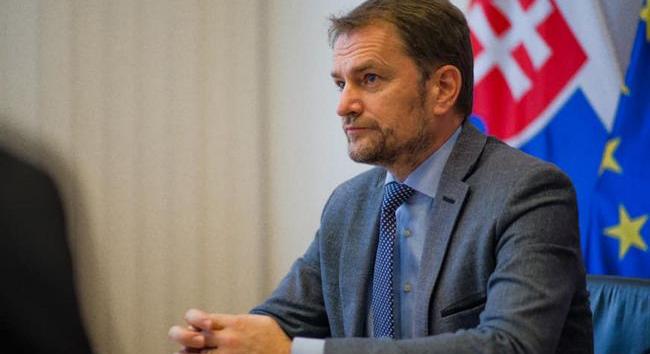 A szlovák miniszterelnök Kárpátalját "ígérte oda" Oroszországnak a vakcináért cserébe