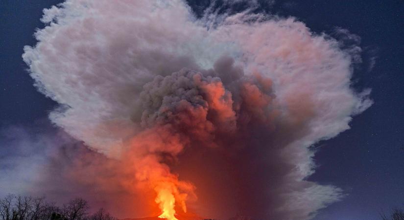 Két hét alatt már hetedik alkalommal tört ki az Etna