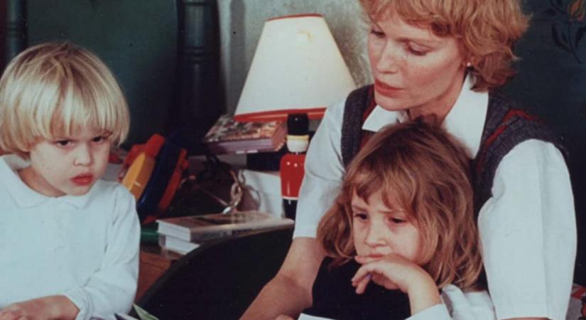 Visszanyalt a fagyi: Mia Farrow lejáratta magát a Woody Allen-féle bántalmazási ügyről szóló új dokuszériában