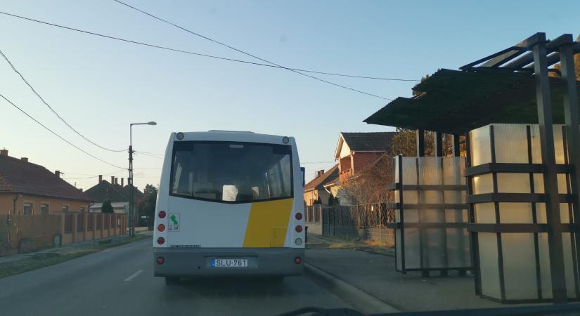 Engedély nélküli szállítás – Felfüggesztették a Jovány-buszszolgáltatást!