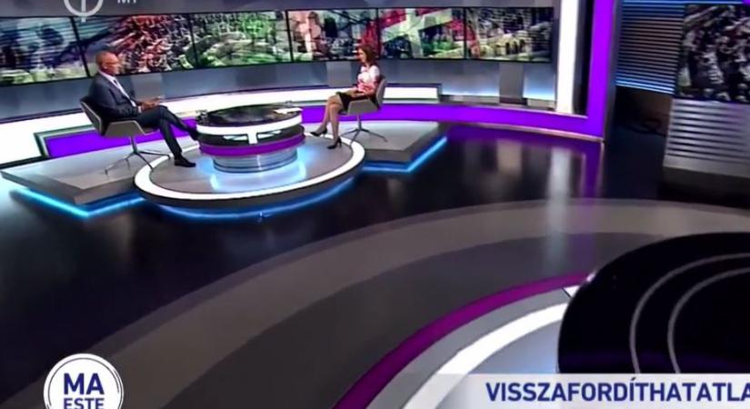 Felkerült a netre egy videó, melyben totális hülyét csinálnak Fideszék propaganda híradójából (+videó)