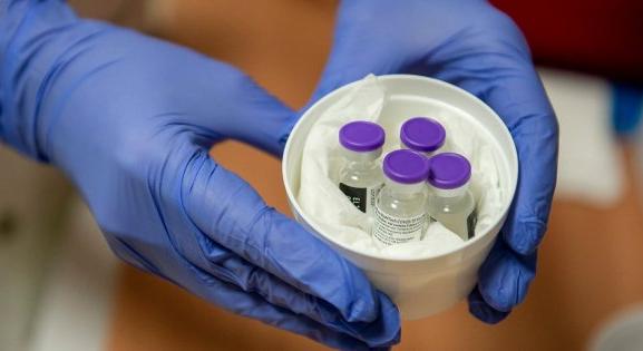 Soron kívül kap koronavírus-vakcinákat az EU-tól Csehország, Szlovákia és Ausztria