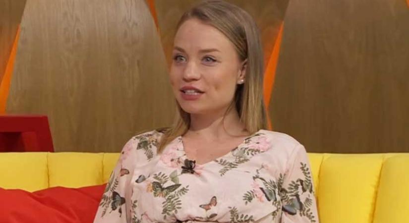 Gyermeket vár a Drága örökösök színésznője – 6 hónapos babapocakját a Reggeliben mutatta meg