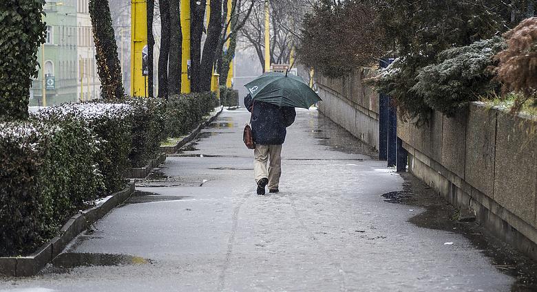 Időjárás: havas eső is lehet az utolsó kijárási tilalomtól mentes hétvégén