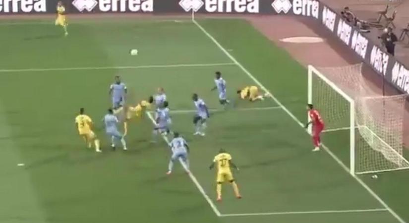 Videó: parádés olló, gyönyörű gólt szerzett a kameruni