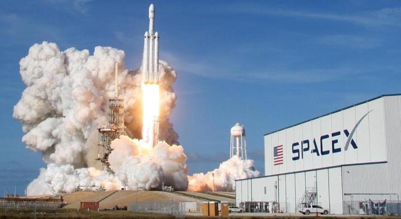 Újabb SpaceX kudarc, videón, ahogy felrobbant a Mars-rakéta