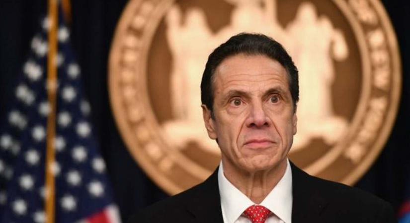 A szexuális zaklatással vádolt New York-i kormányzónak esze ágába sincs lemondani