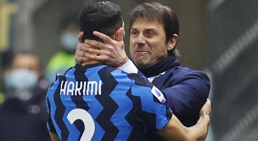 Az Inter edzője nyaklevessel jelezte játékosának, hogy mennyire elégedett vele