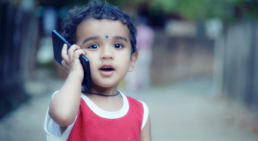 A mobilhasználaton (is) múlhat, milyen pályát választ majd a gyerek