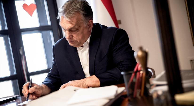 Orbán Viktor: Kilépésünk új perspektívát nyit az európai politikában !