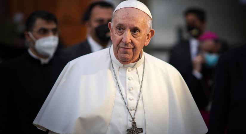 Ferenc pápa a terrortámadásban meggyilkolt keresztényekre emlékezett Bagdadban