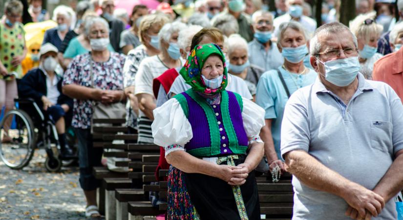 Nem zárnak be a katolikus templomok, de szüneteltetik az istentiszteleteket Nógrád megyében