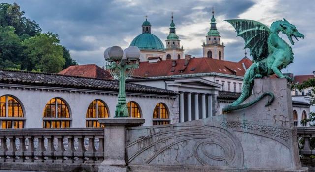 Szlovénia ismét szigorít a beutazási feltételeken