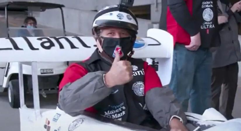 Michael Andretti két Guinness-rekordot is megdöntött egy autóval, ami igazából torta! – VIDEÓ