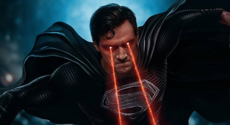 A Zack Snyder: Az Igazság Ligája többféle Superman jelmezt is megvillant