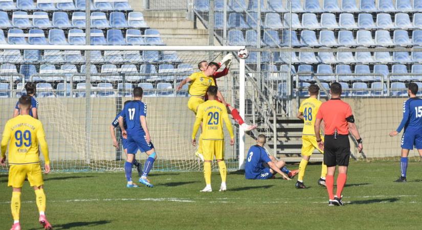 NB II foci – Gyirmót FC Győr–Szeged online közvetítés vasárnap 14.30 óra