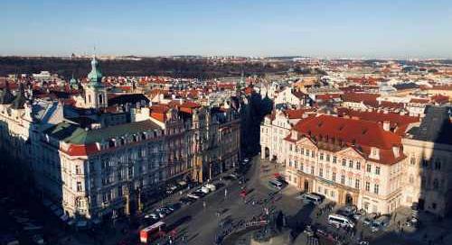 Csehországban az itteninél is nagyobb a szigor, tüntetés is volt